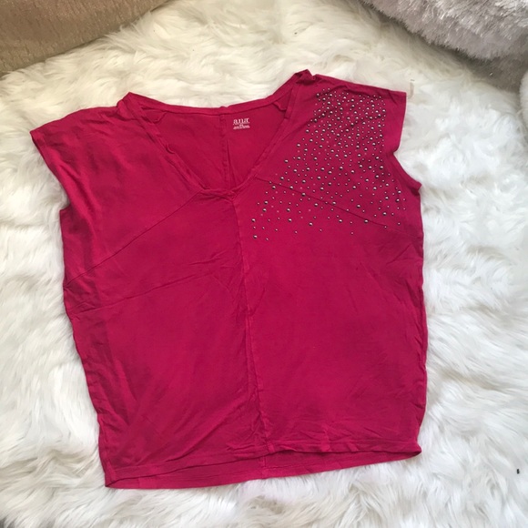 Embellished Tops - Picture 6 of 6